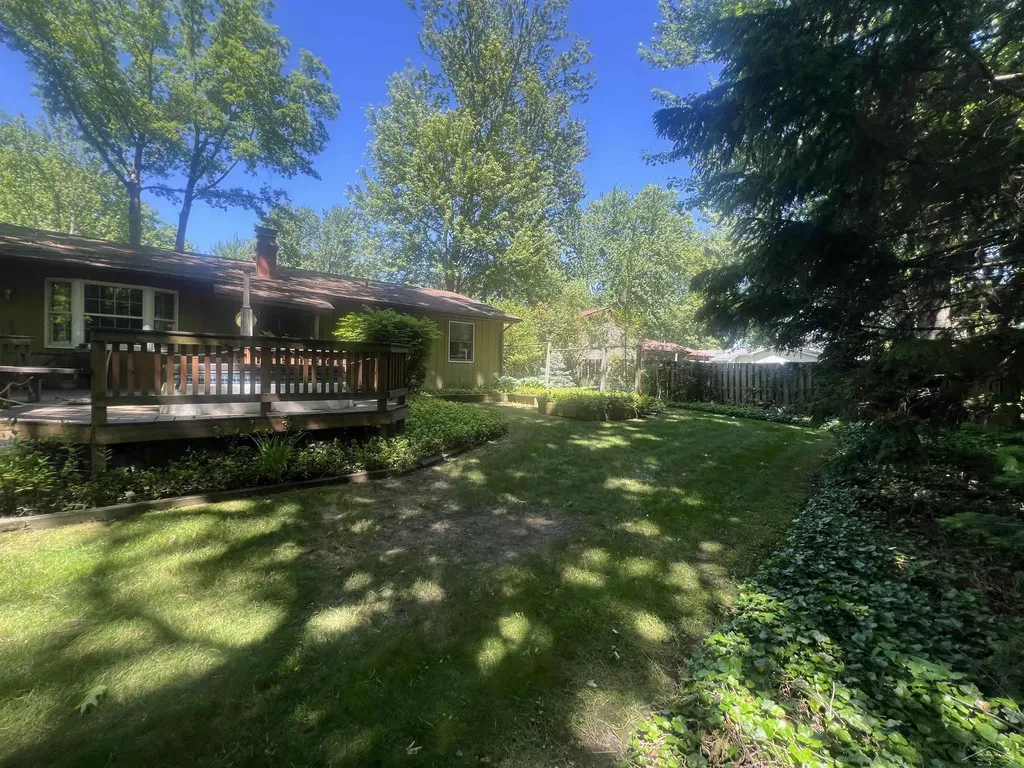 4197 Scarlet Oak Drive Saginaw Charter Township MI 48603