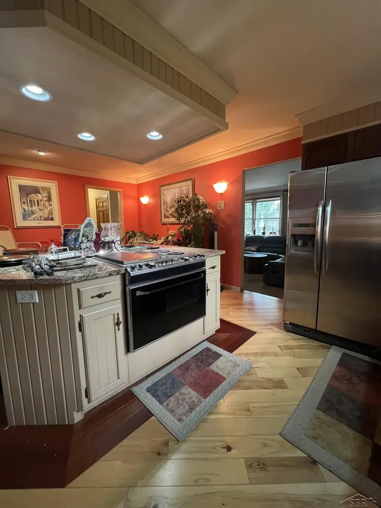 4197 Scarlet Oak Drive Saginaw Charter Township MI 48603
