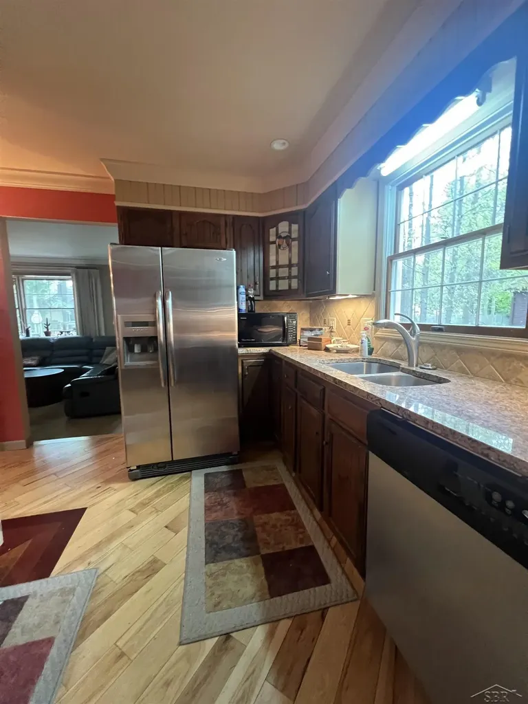 4197 Scarlet Oak Drive Saginaw Charter Township MI 48603