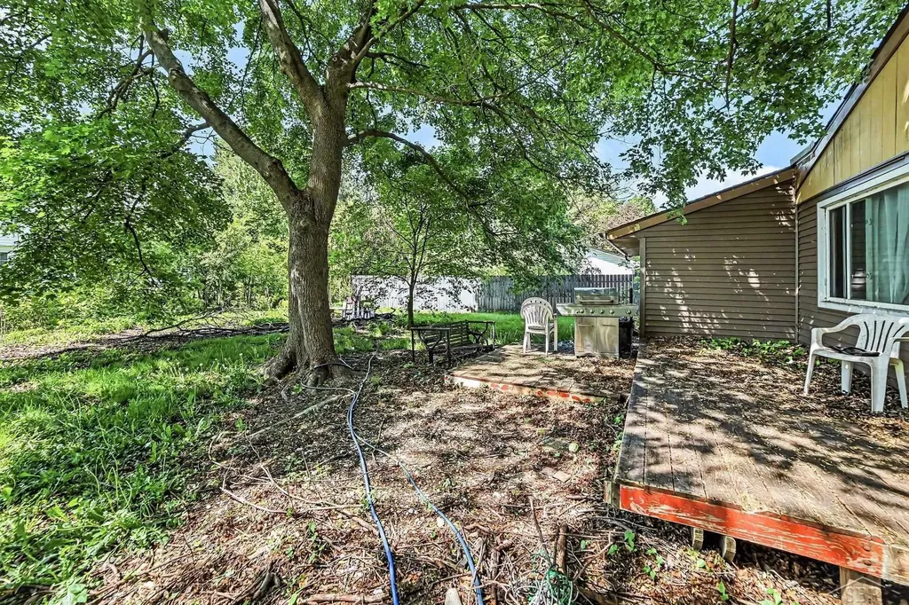 1200 Love Street Midland City MI 48642