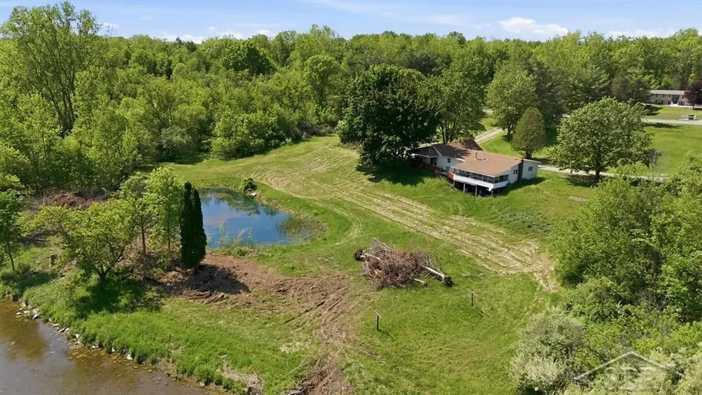 1777 W Pine River Road Porter Township MI 48615