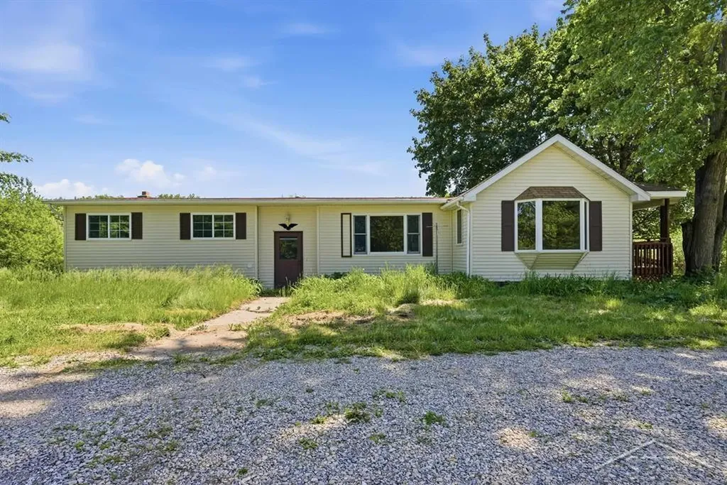 1777 W Pine River Road Porter Township MI 48615