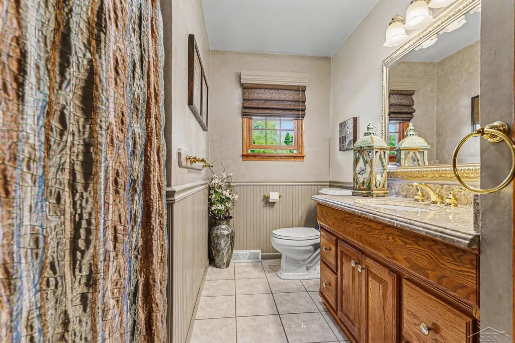 4400 Beckett Place Saginaw Charter Township MI 48603