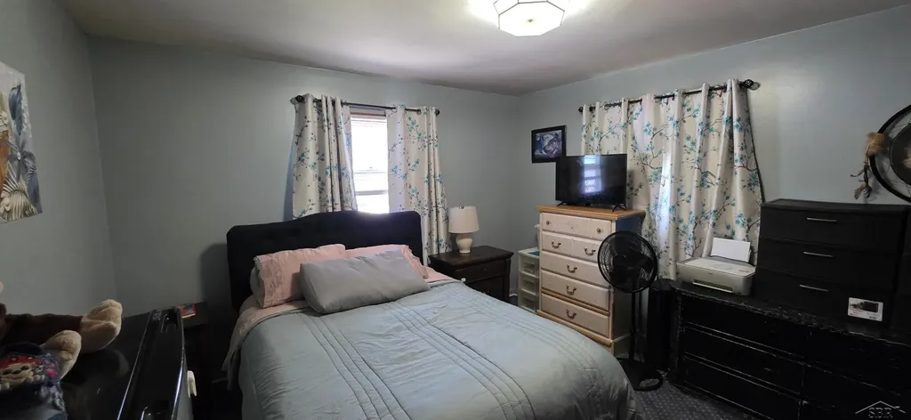612 Wayne Street Saginaw City MI 48602