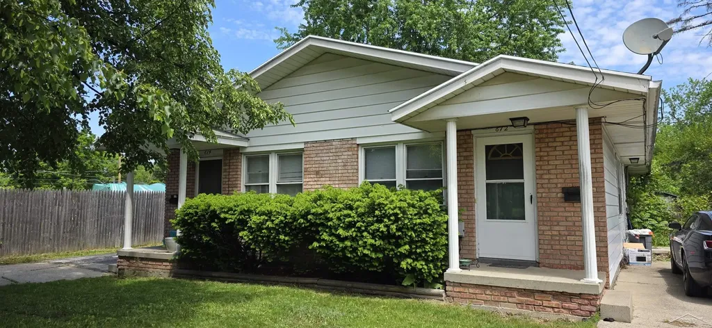 612 Wayne Street Saginaw City MI 48602