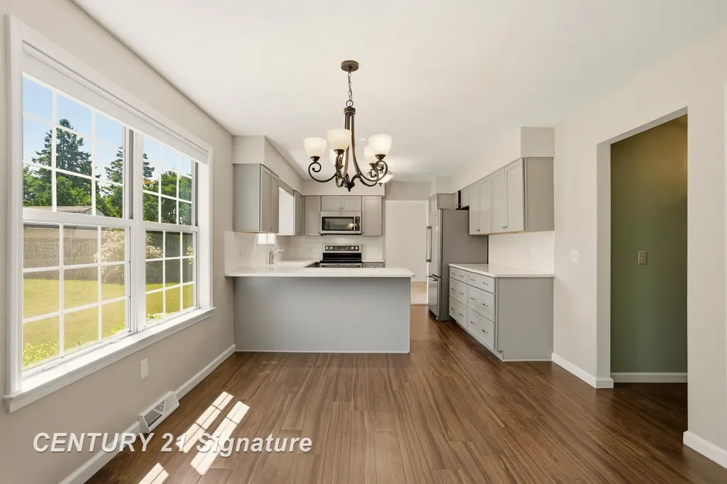 430 Cranbrook Drive Saginaw Charter Township MI 48638