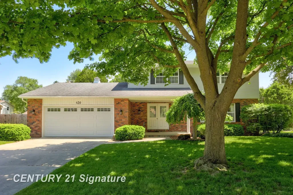 430 Cranbrook Drive Saginaw Charter Township MI 48638