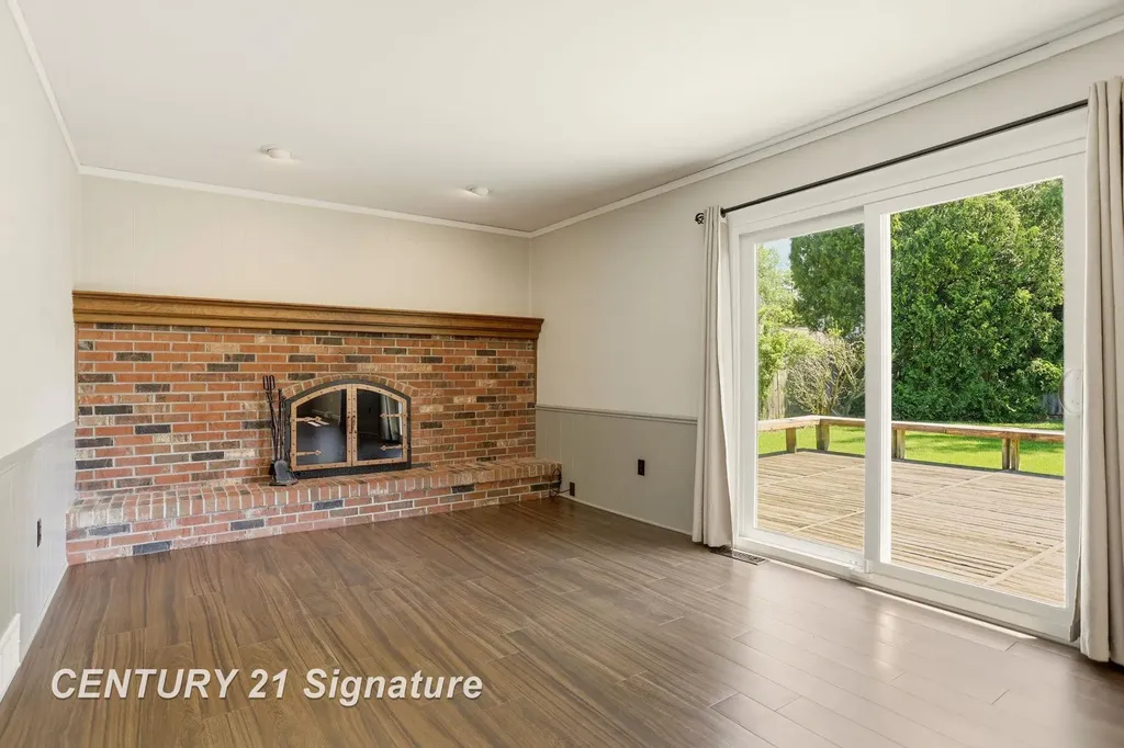 430 Cranbrook Drive Saginaw Charter Township MI 48638