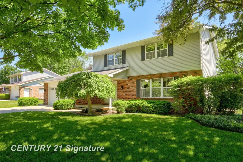 430 Cranbrook Drive Saginaw Charter Township MI 48638