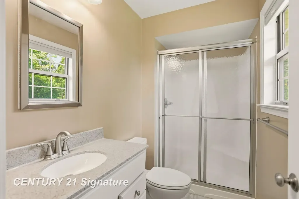 430 Cranbrook Drive Saginaw Charter Township MI 48638