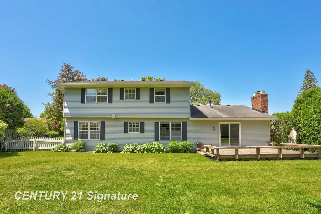 430 Cranbrook Drive Saginaw Charter Township MI 48638