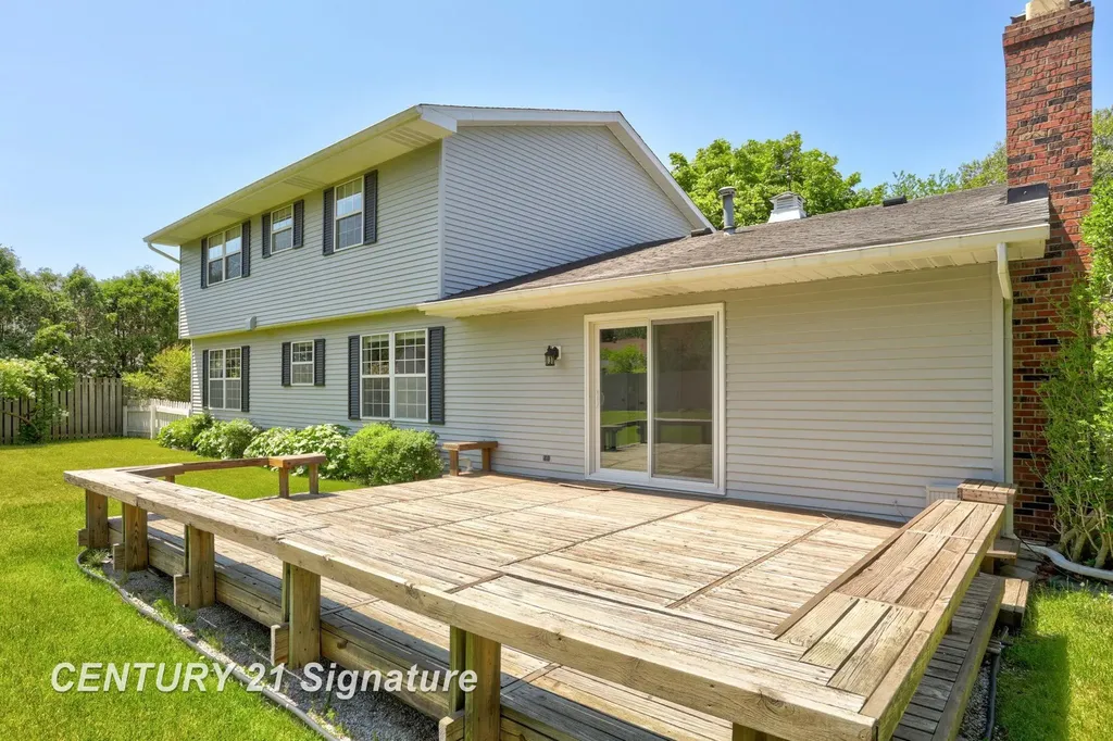 430 Cranbrook Drive Saginaw Charter Township MI 48638