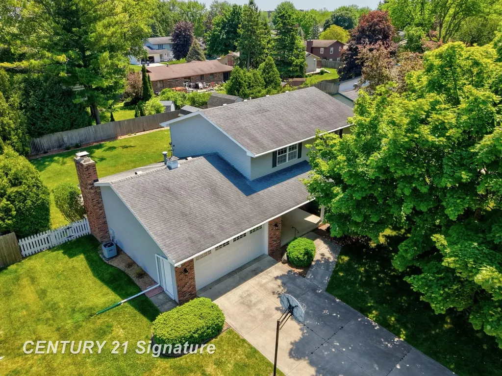 430 Cranbrook Drive Saginaw Charter Township MI 48638