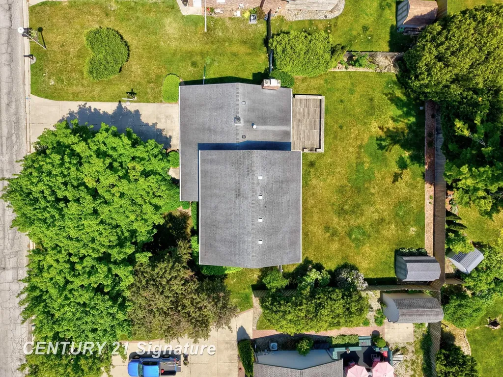 430 Cranbrook Drive Saginaw Charter Township MI 48638