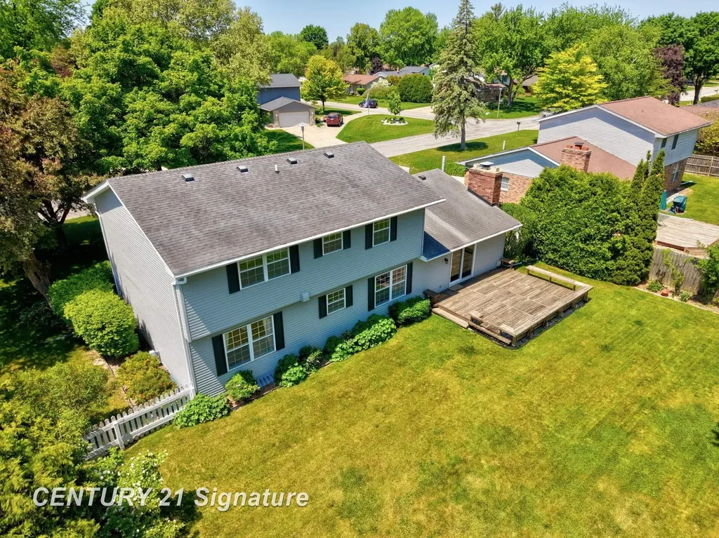 430 Cranbrook Drive Saginaw Charter Township MI 48638