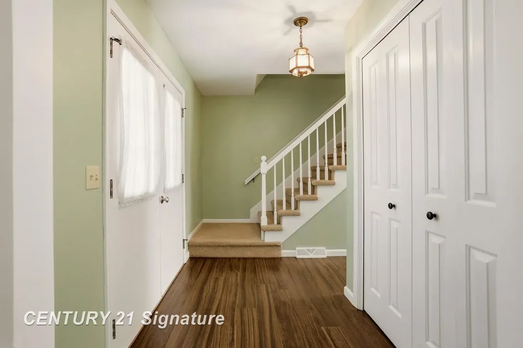 430 Cranbrook Drive Saginaw Charter Township MI 48638