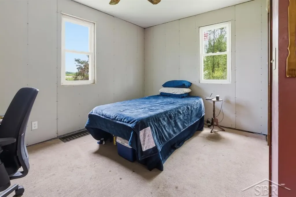 412 W Almeda Beach Road Garfield Township MI 48650