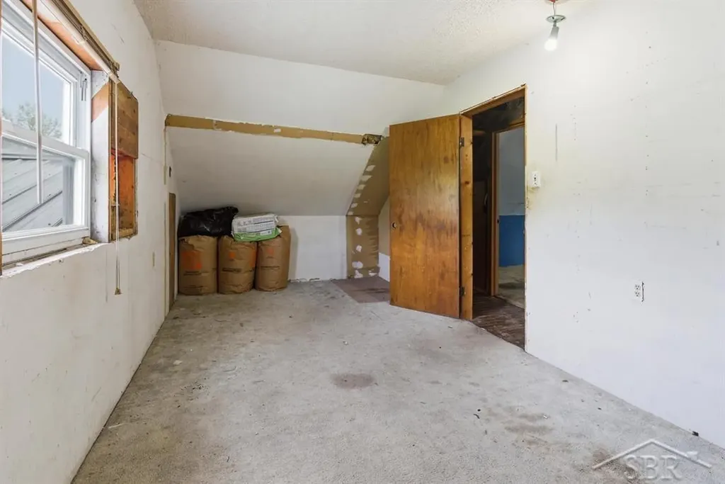 412 W Almeda Beach Road Garfield Township MI 48650