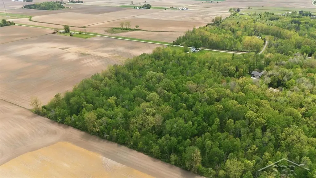 412 W Almeda Beach Road Garfield Township MI 48650
