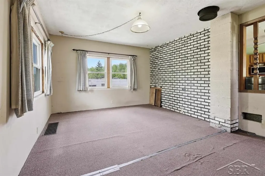 412 W Almeda Beach Road Garfield Township MI 48650