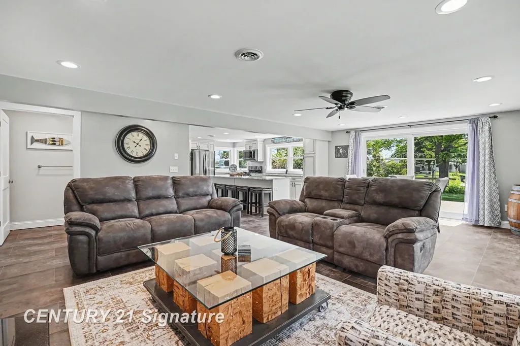 5458 Oakridge Drive Tobacco Township MI 48612