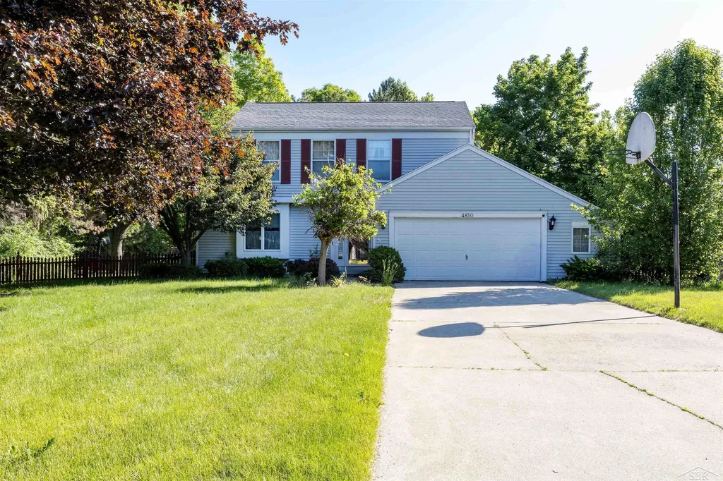 4850 Frontier Saginaw Charter Township MI 48603