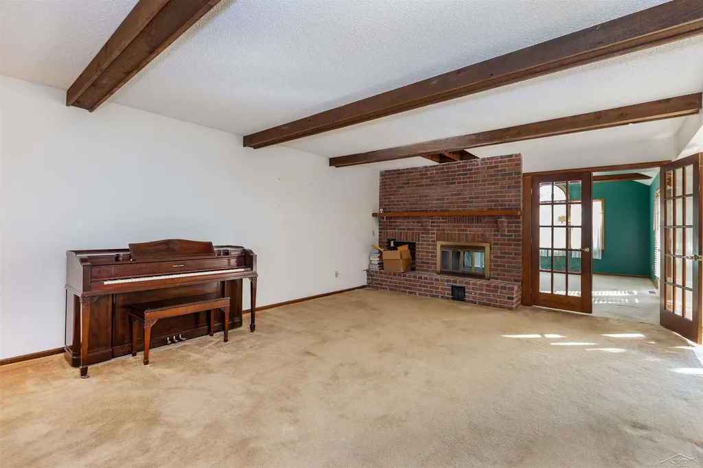 4850 Frontier Saginaw Charter Township MI 48603