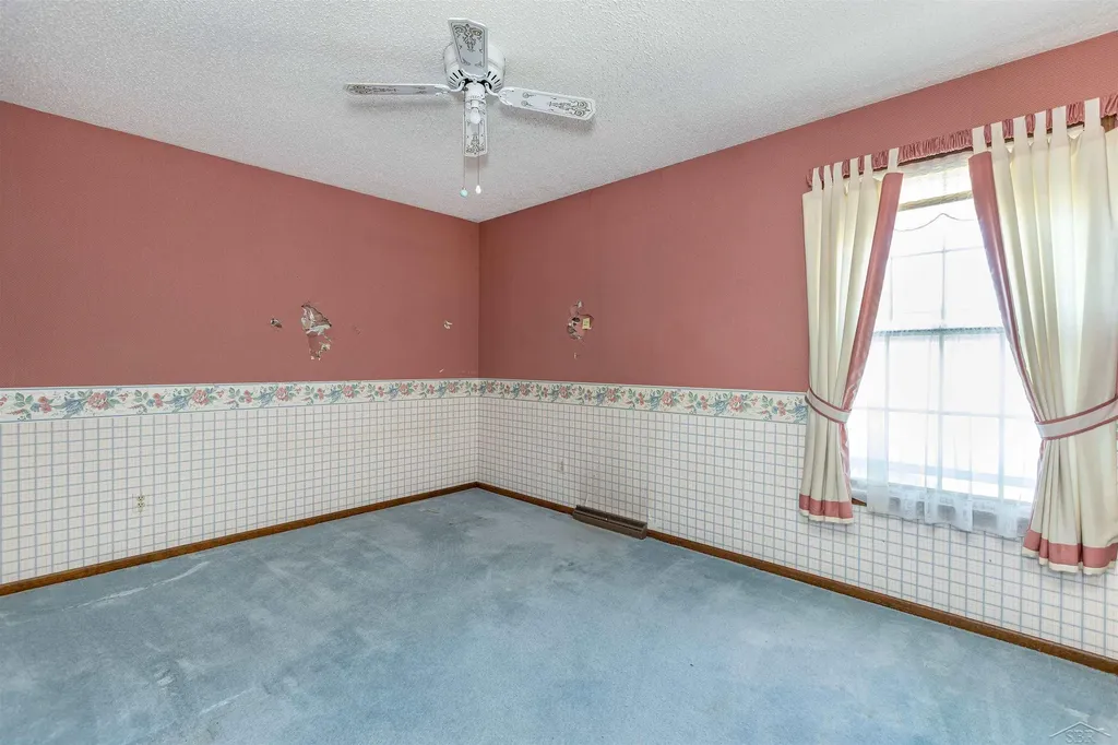 4850 Frontier Saginaw Charter Township MI 48603