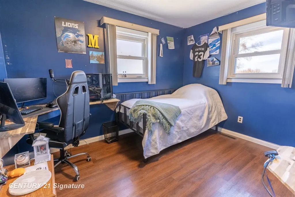 1600 Hotchkiss Road Williams Charter Township MI 48623