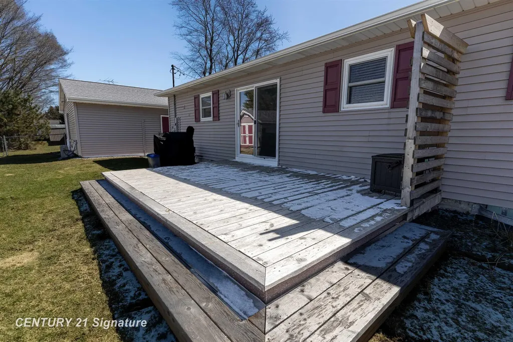 1600 Hotchkiss Road Williams Charter Township MI 48623