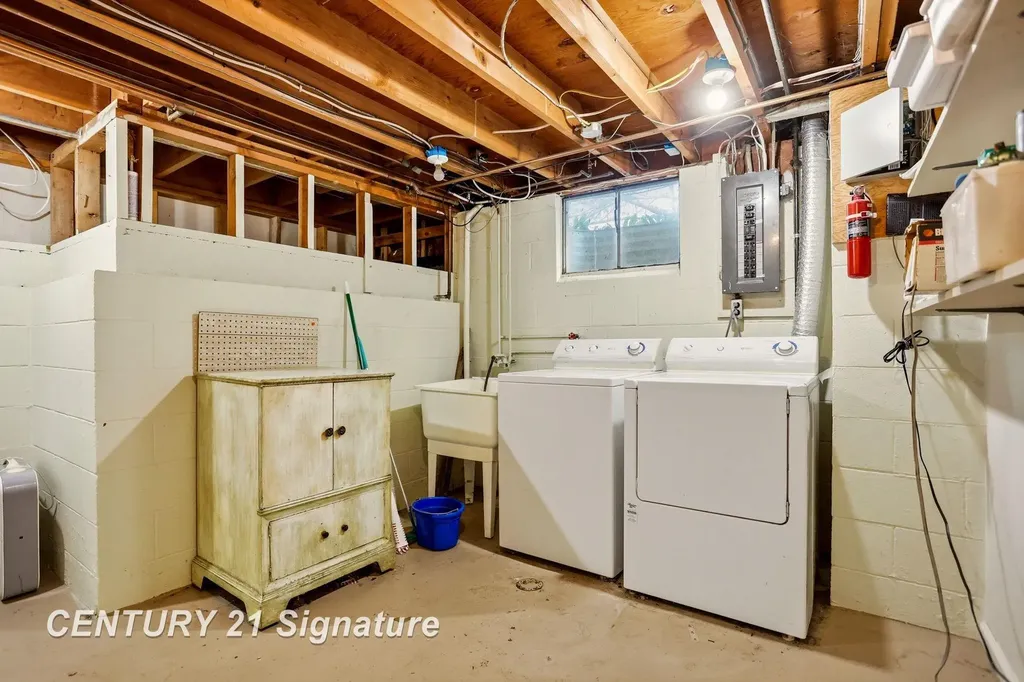 4816 Leaside Drive Saginaw Charter Township MI 48603