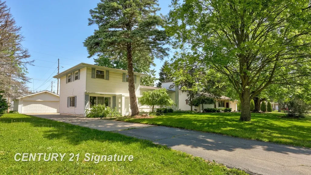 4816 Leaside Drive Saginaw Charter Township MI 48603