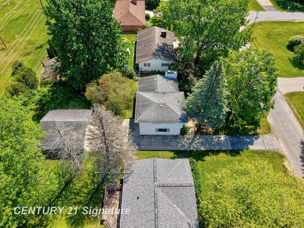 4816 Leaside Drive Saginaw Charter Township MI 48603