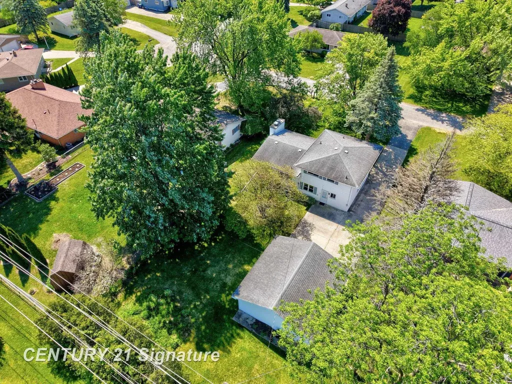 4816 Leaside Drive Saginaw Charter Township MI 48603