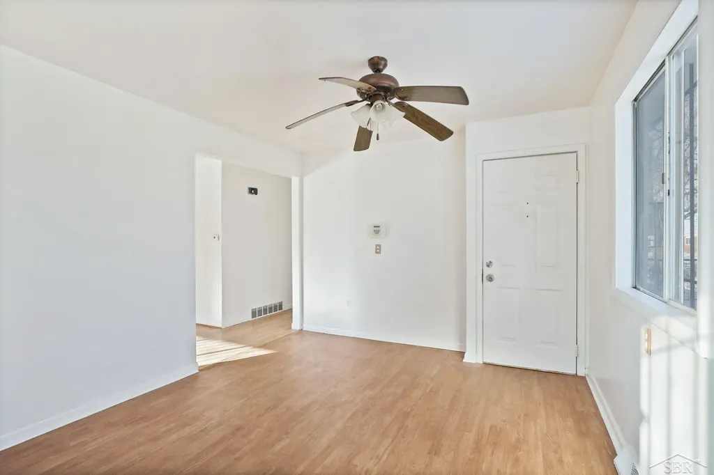2431 Ledyard Street Saginaw City MI 48601