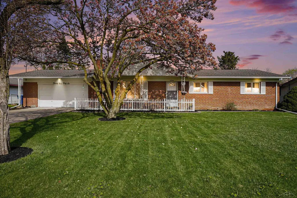 2946 Reppuhn Drive Saginaw Charter Township MI 48603