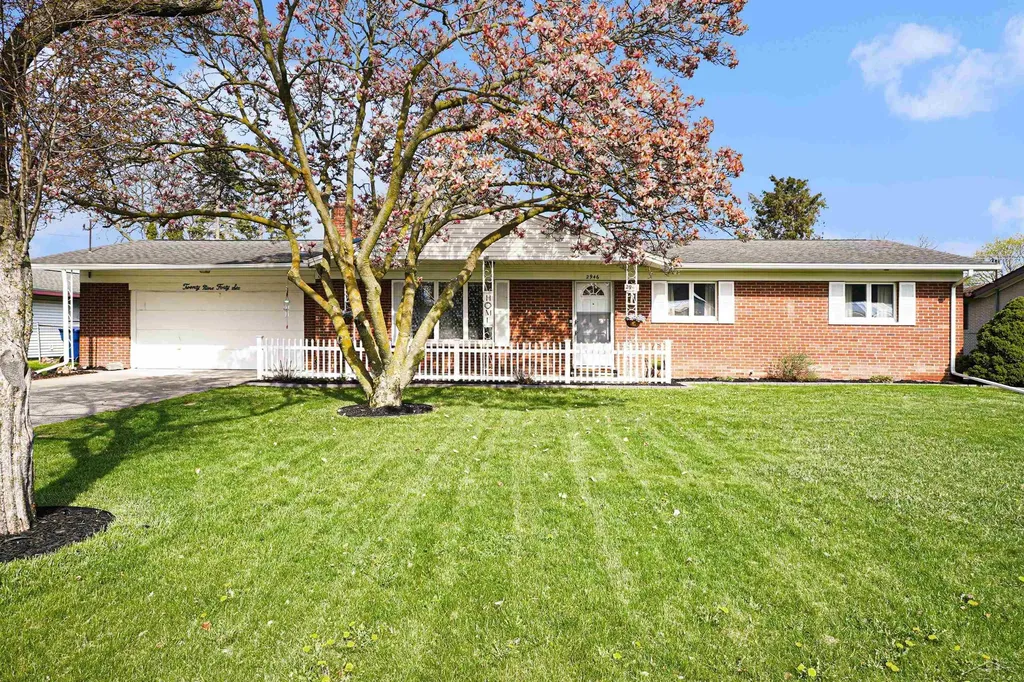 2946 Reppuhn Drive Saginaw Charter Township MI 48603