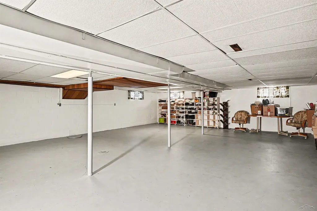 2946 Reppuhn Drive Saginaw Charter Township MI 48603