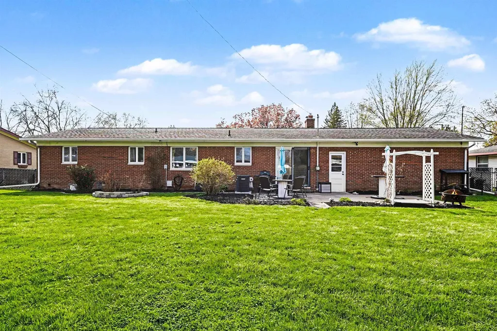 2946 Reppuhn Drive Saginaw Charter Township MI 48603