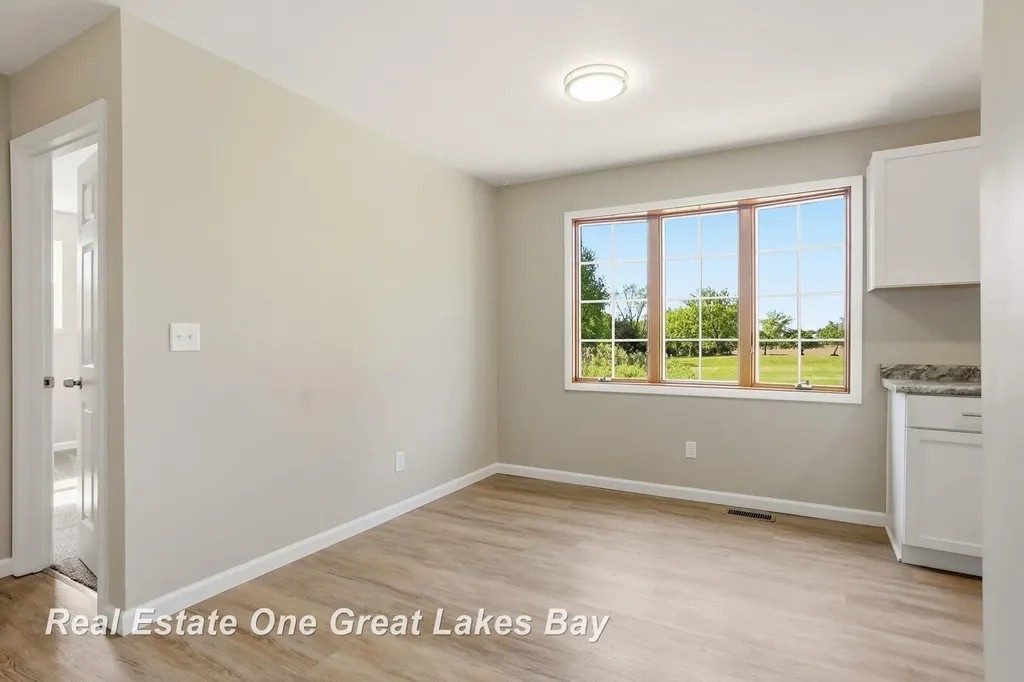 1813 Van Geisen Road Caro City MI 48723
