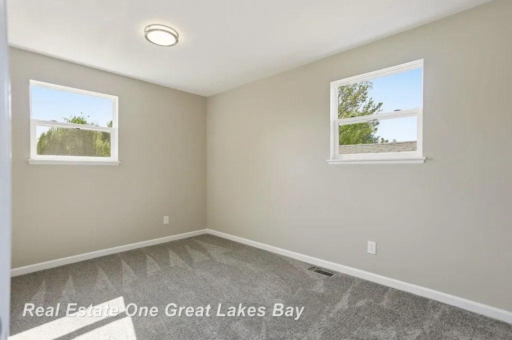 1813 Van Geisen Road Caro City MI 48723