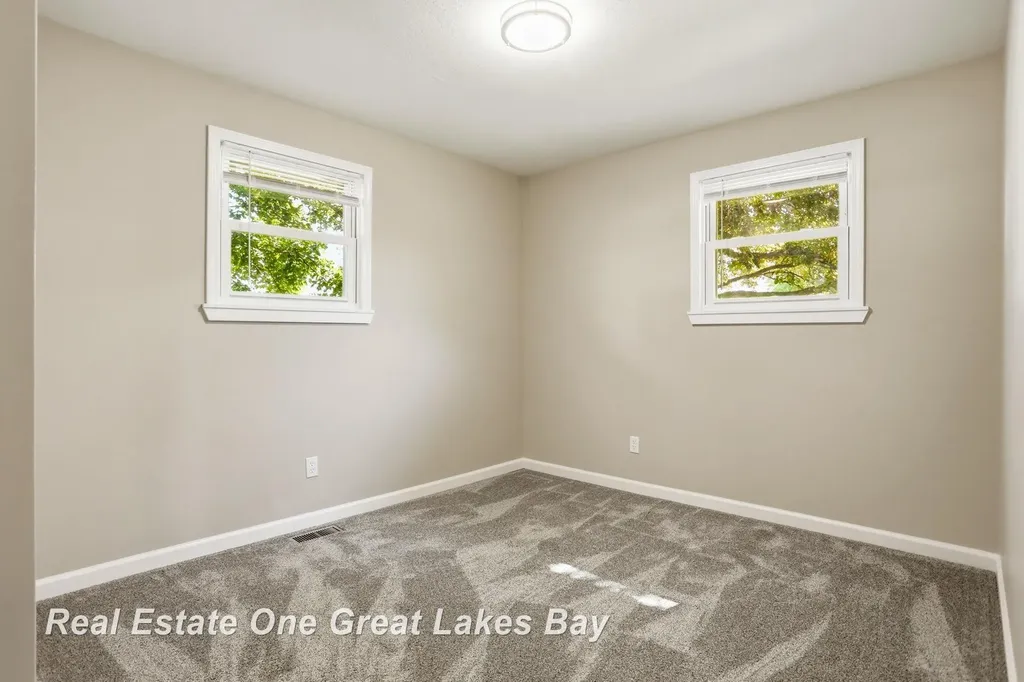 1813 Van Geisen Road Caro City MI 48723