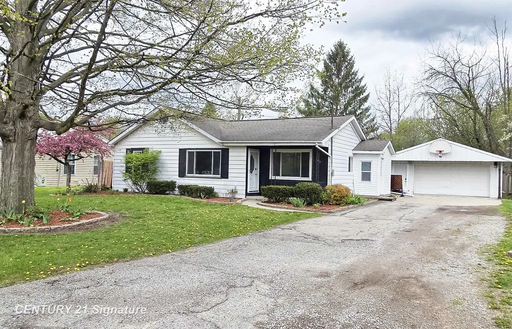 2405 Nebraska Avenue Bridgeport Charter Township MI 48601