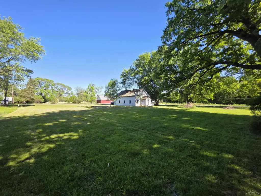 507 N Nine Mile Road Sanford Village MI 48657