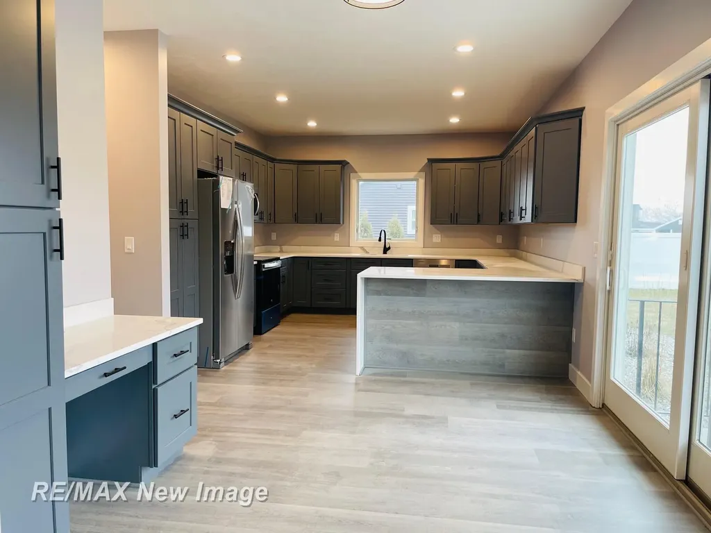 6958 Pleasant Ridge Trail Saginaw Charter Township MI 48603