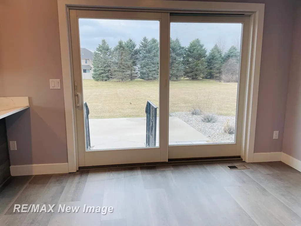 6958 Pleasant Ridge Trail Saginaw Charter Township MI 48603