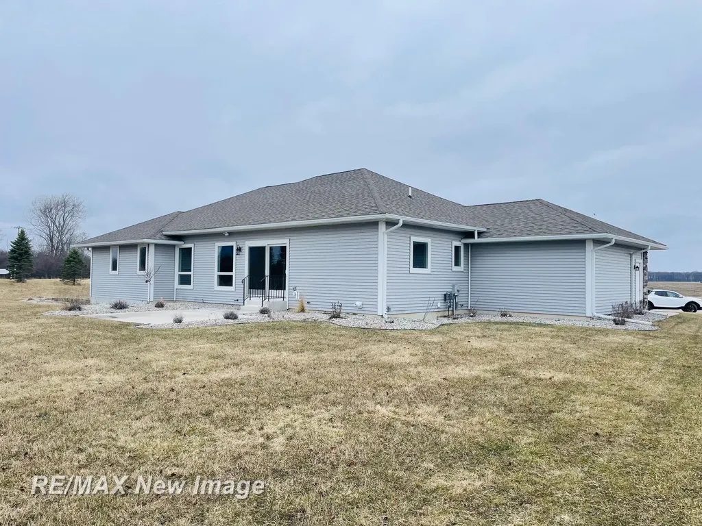 6958 Pleasant Ridge Trail Saginaw Charter Township MI 48603