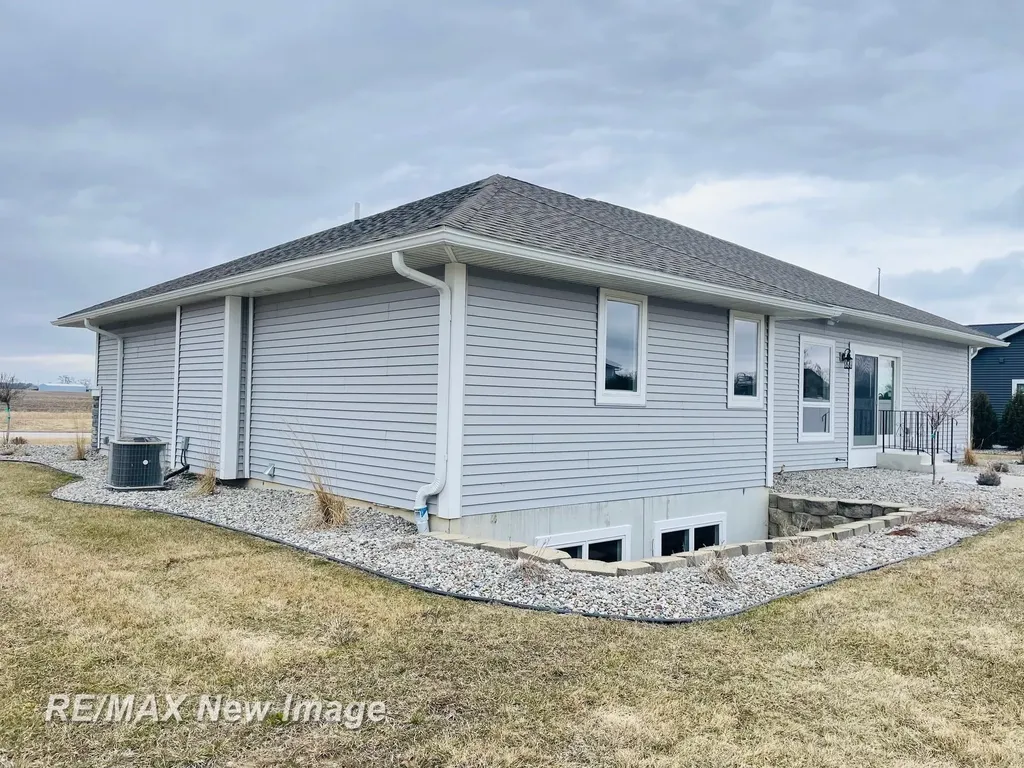 6958 Pleasant Ridge Trail Saginaw Charter Township MI 48603