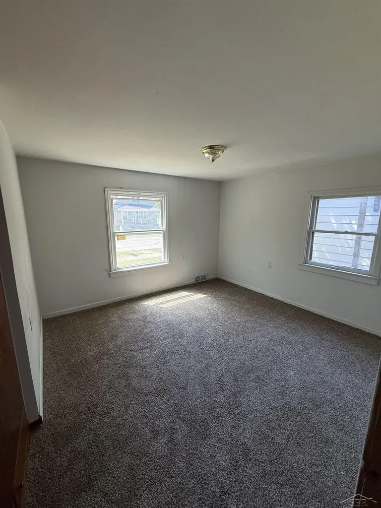 2506 Owen Street Saginaw City MI 48601