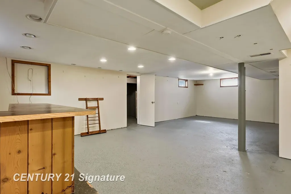 4095 Shattuck Road Saginaw Charter Township MI 48603